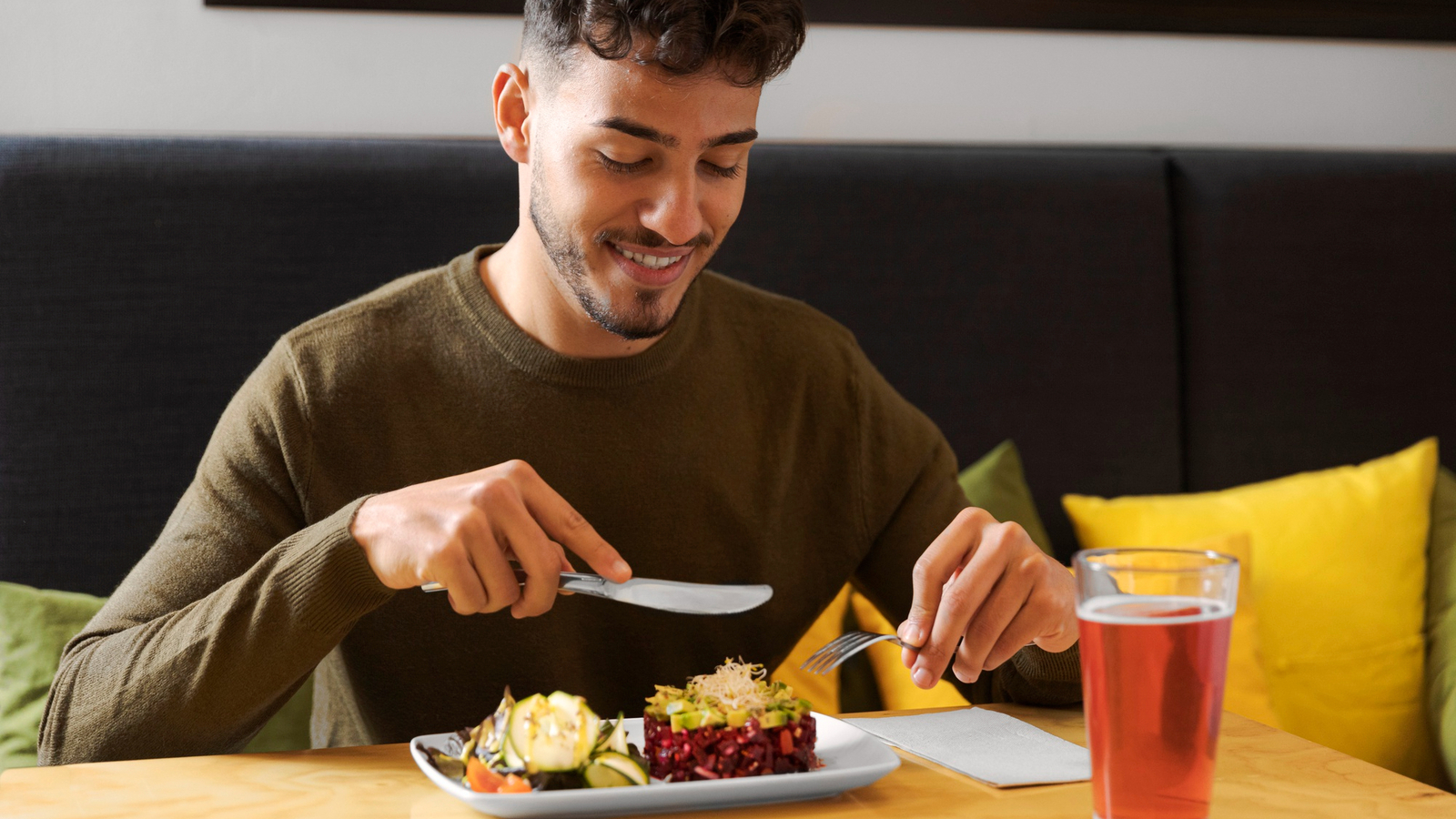Nutritionist shares 5 Japanese habits Indians can adopt for long and healthy life: 'Their meals include small portions'