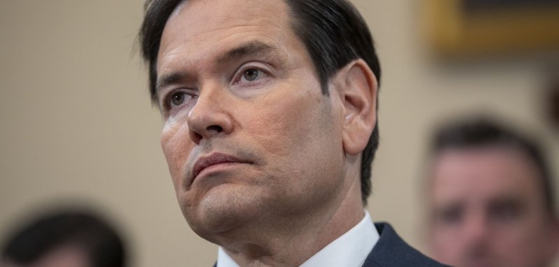 U.S. warns Americans against travel to Venezuela