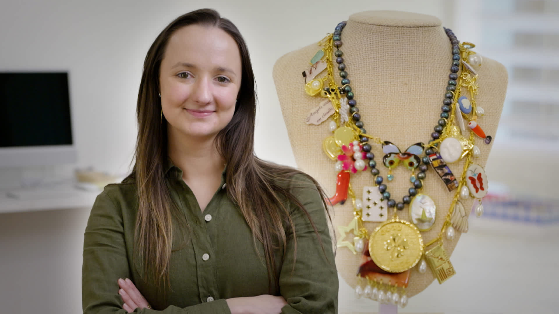 I started a handmade jewelry business in my bedroom – today it brings in over $500K
