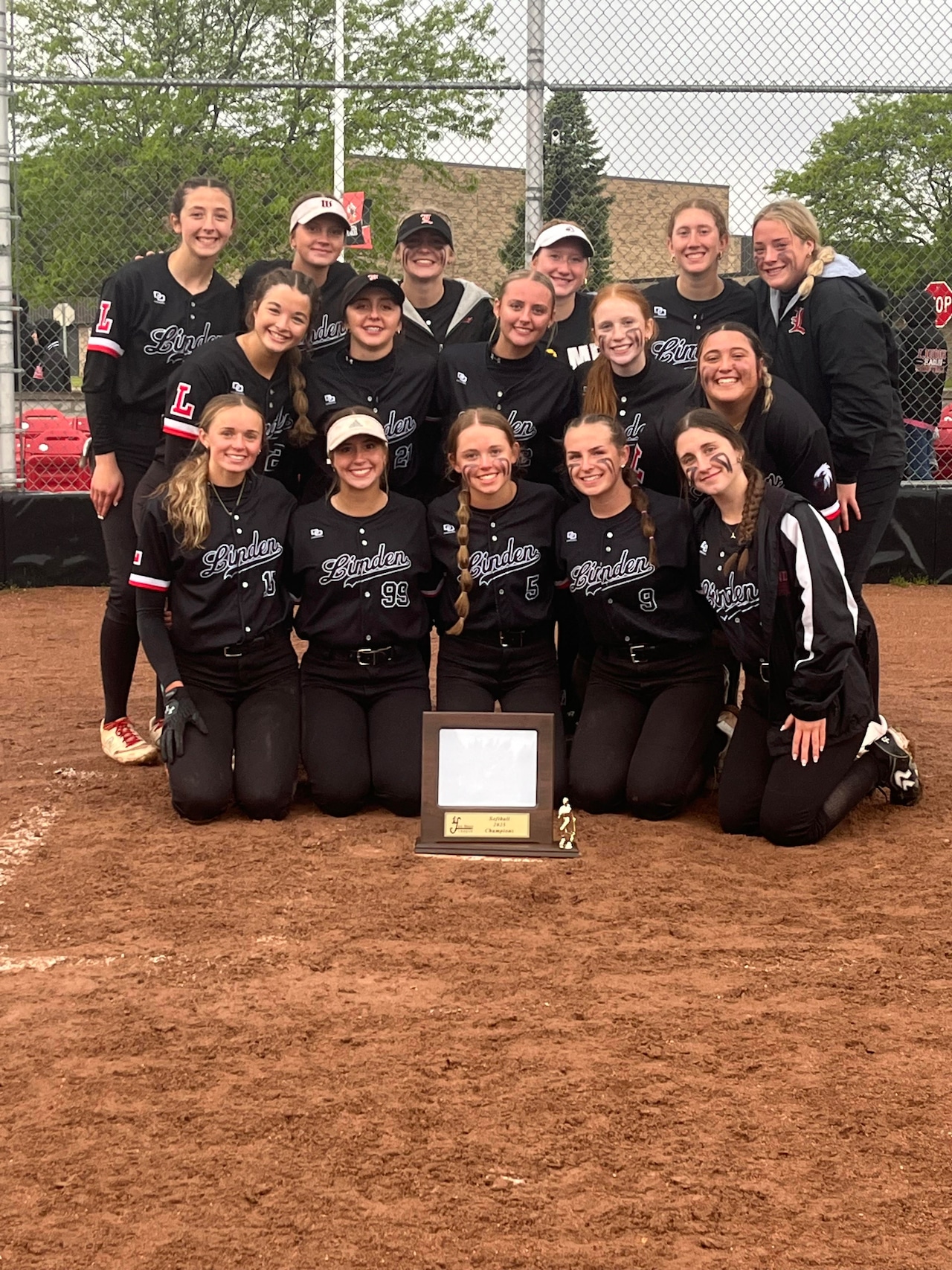 Flint-area high school sports roundup: Linden softball, Goodrich baseball crowned FML champions