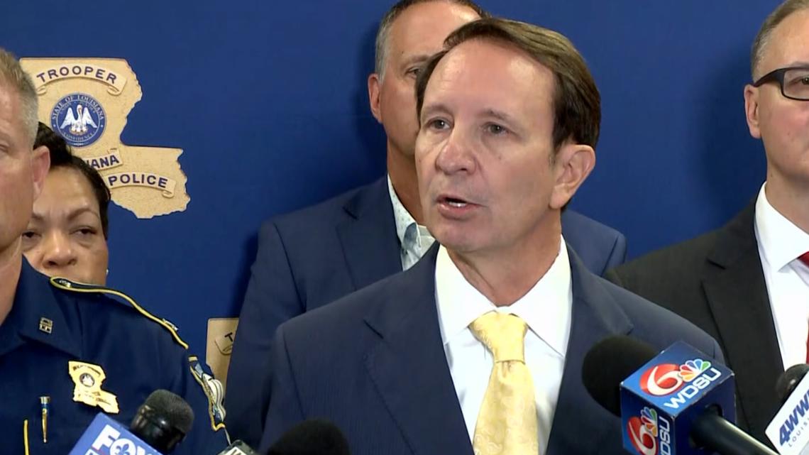 'Turn Yourself In' | Gov. Landry says to 7 inmate escapees, FBI offers $10K reward