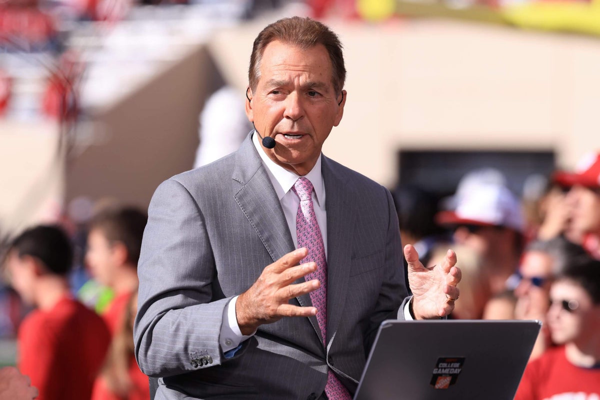 Nick Saban gives opposing stance on President Trump’s commission on college sports