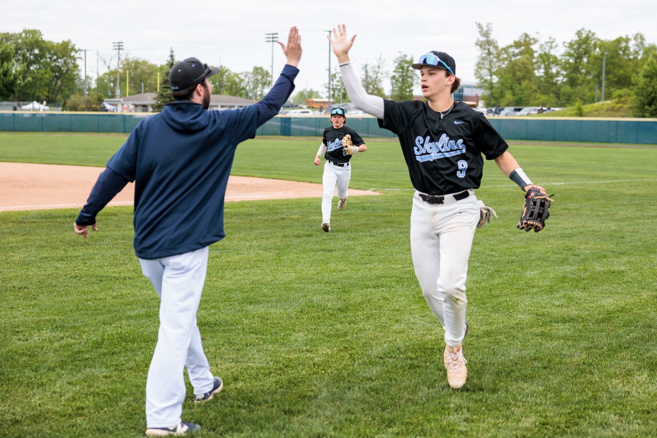 Ann Arbor-area sports: Skyline baseball makes statement with SEC-Red title