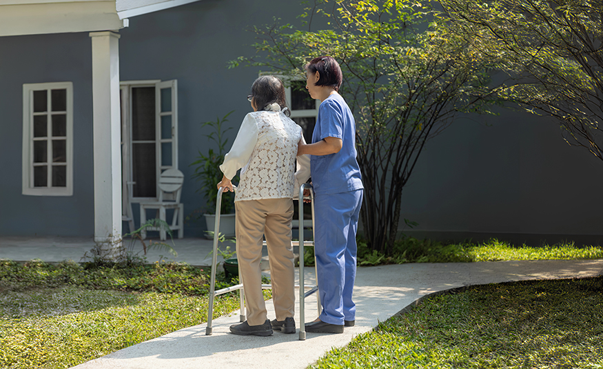 Health care moves beyond hospitals with virtual, home care