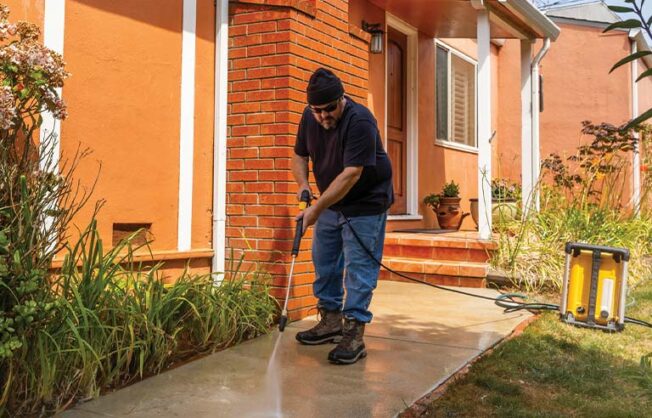 Use pressure washers safely