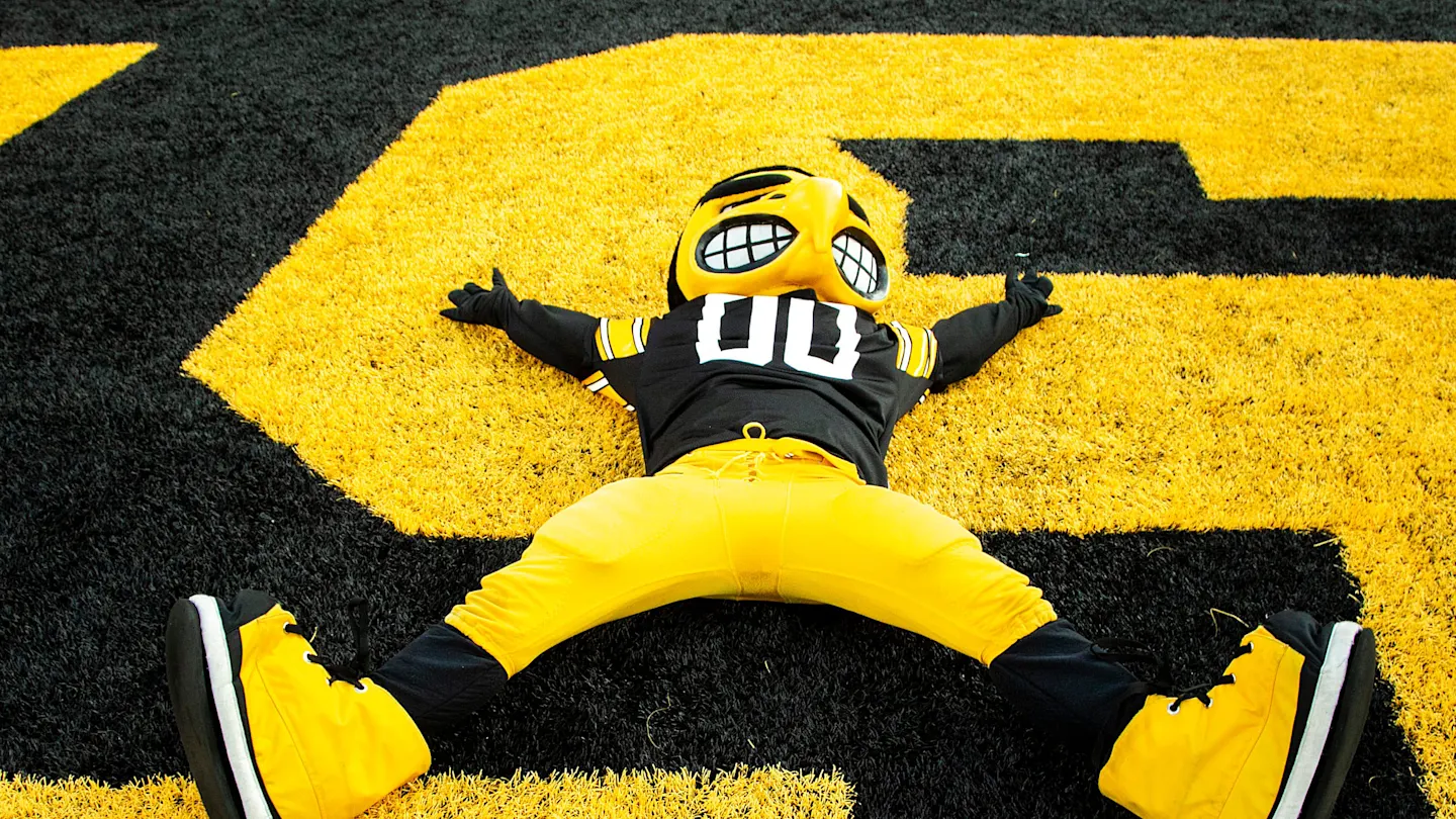 EA Sports Fixes Notable Iowa Omission in College Football 26