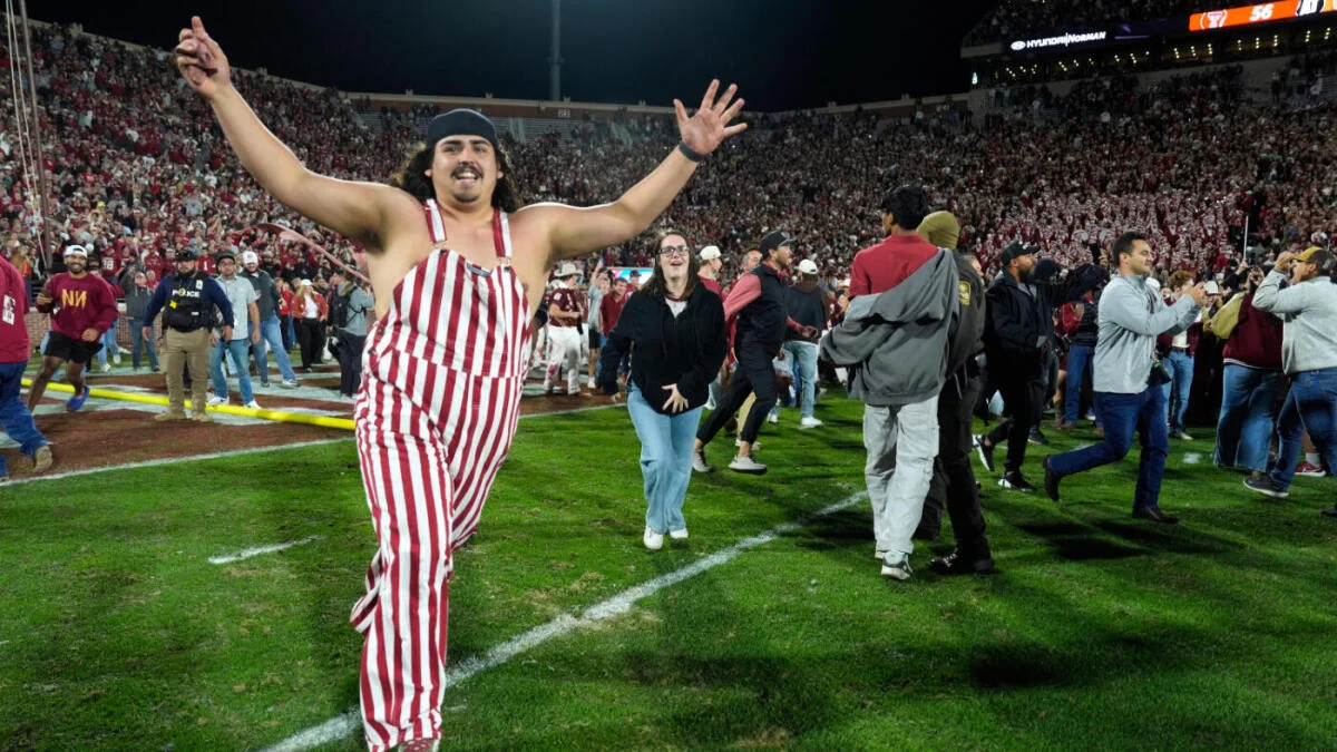 SEC sets fine for rushing field, court at $500,000 after eliminating escalating system