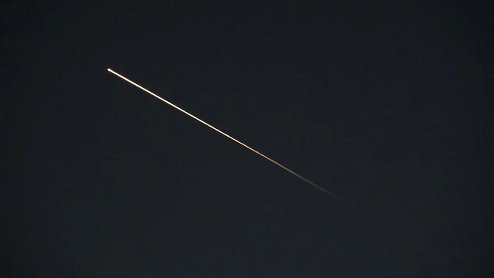 SpaceX Dragon cargo ship visible across SoCal as it returned from ISS Saturday night