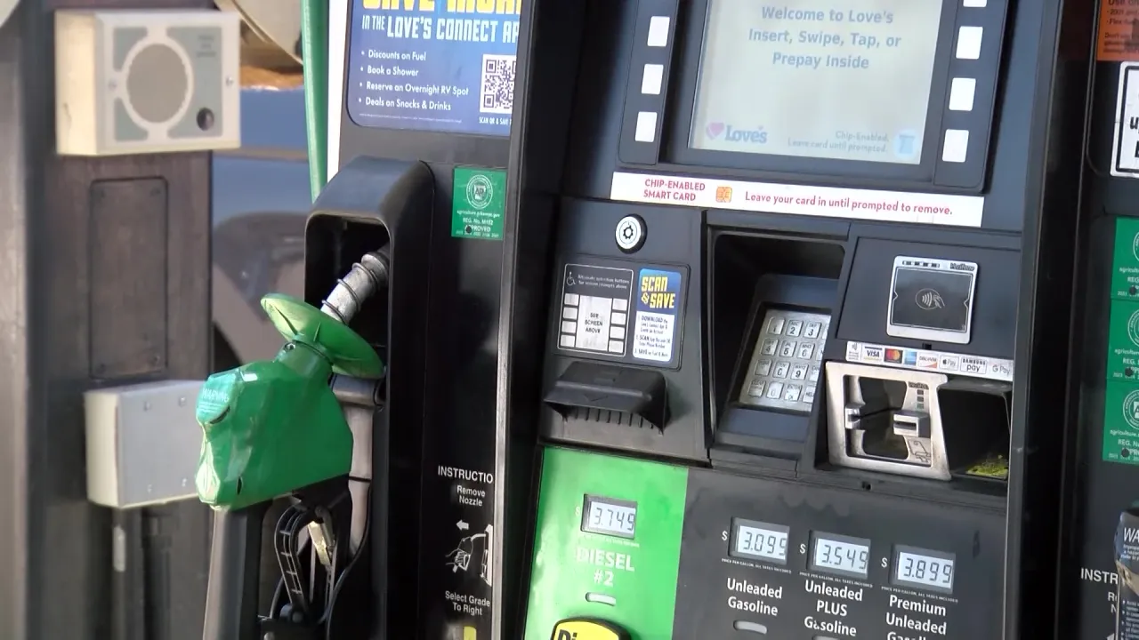 Arkansas gas prices drop slightly ahead of July 4 travel surge