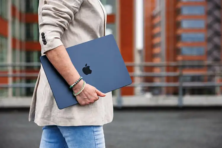 Apple's affordable MacBook expected to enter mass manufacturing late this year: analyst