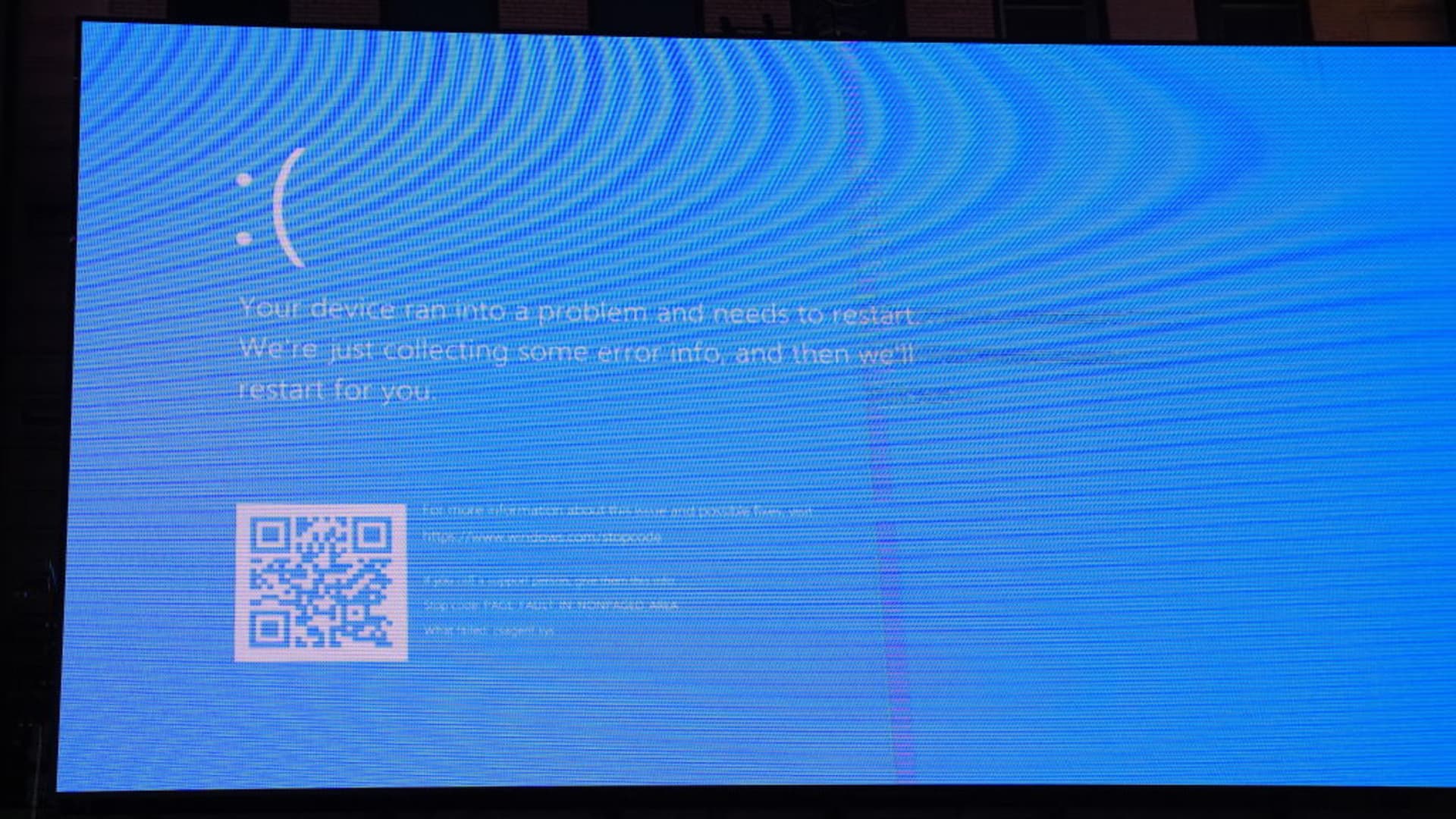 Microsoft says goodbye to the Windows blue screen of death