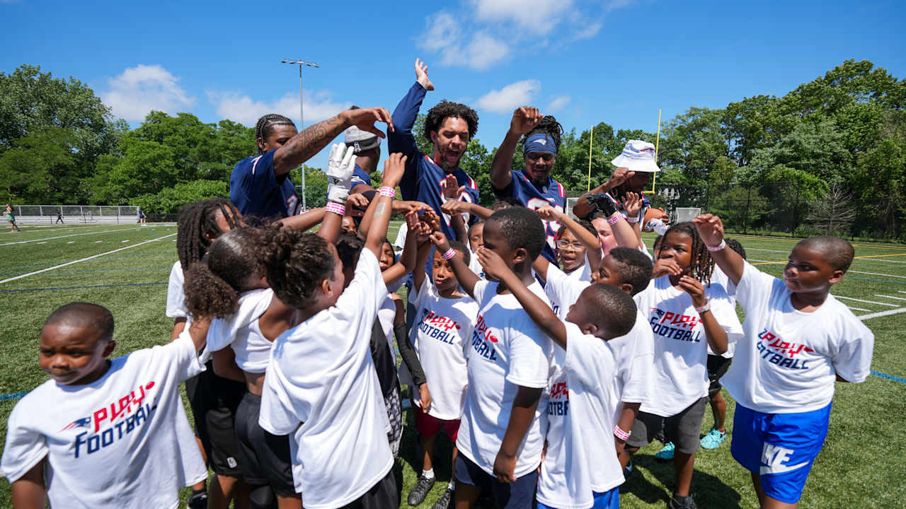 Patriots rookies get acclimated to New England sports culture with visit to Celtics, youth football clinic