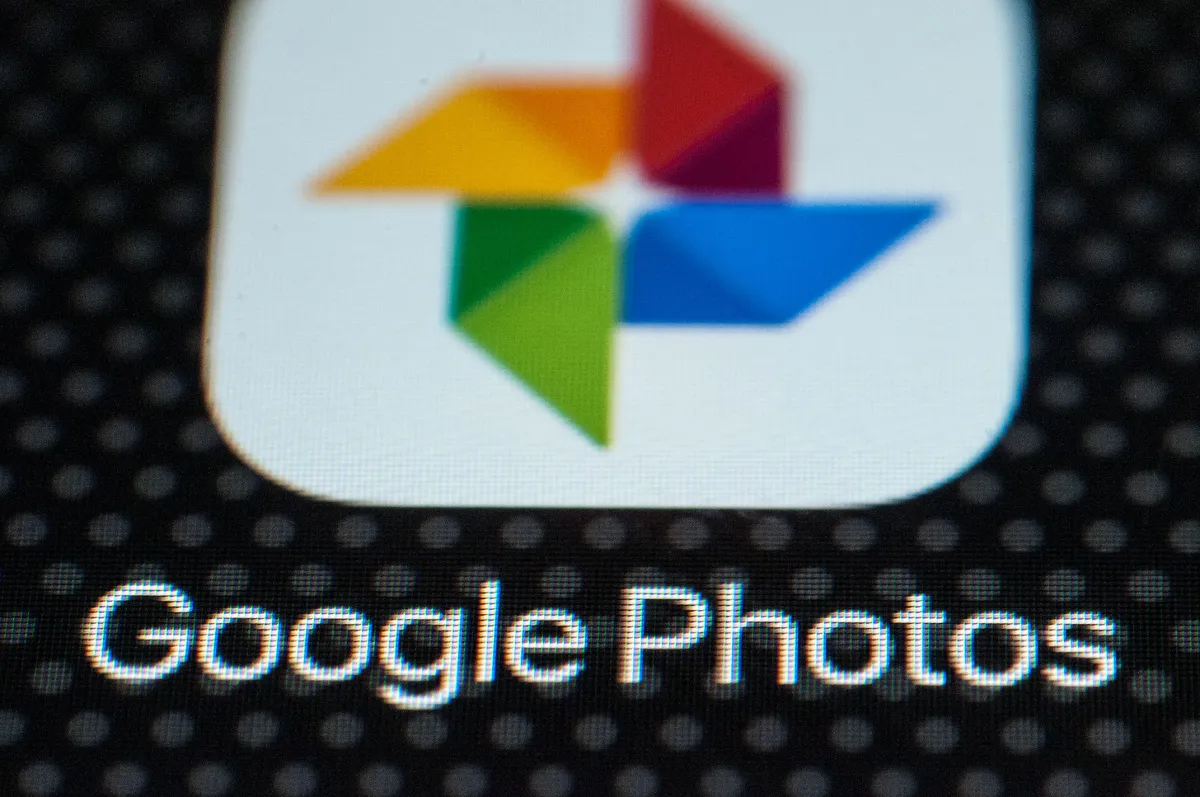 Google Photos merges classic search with AI to speed up results
