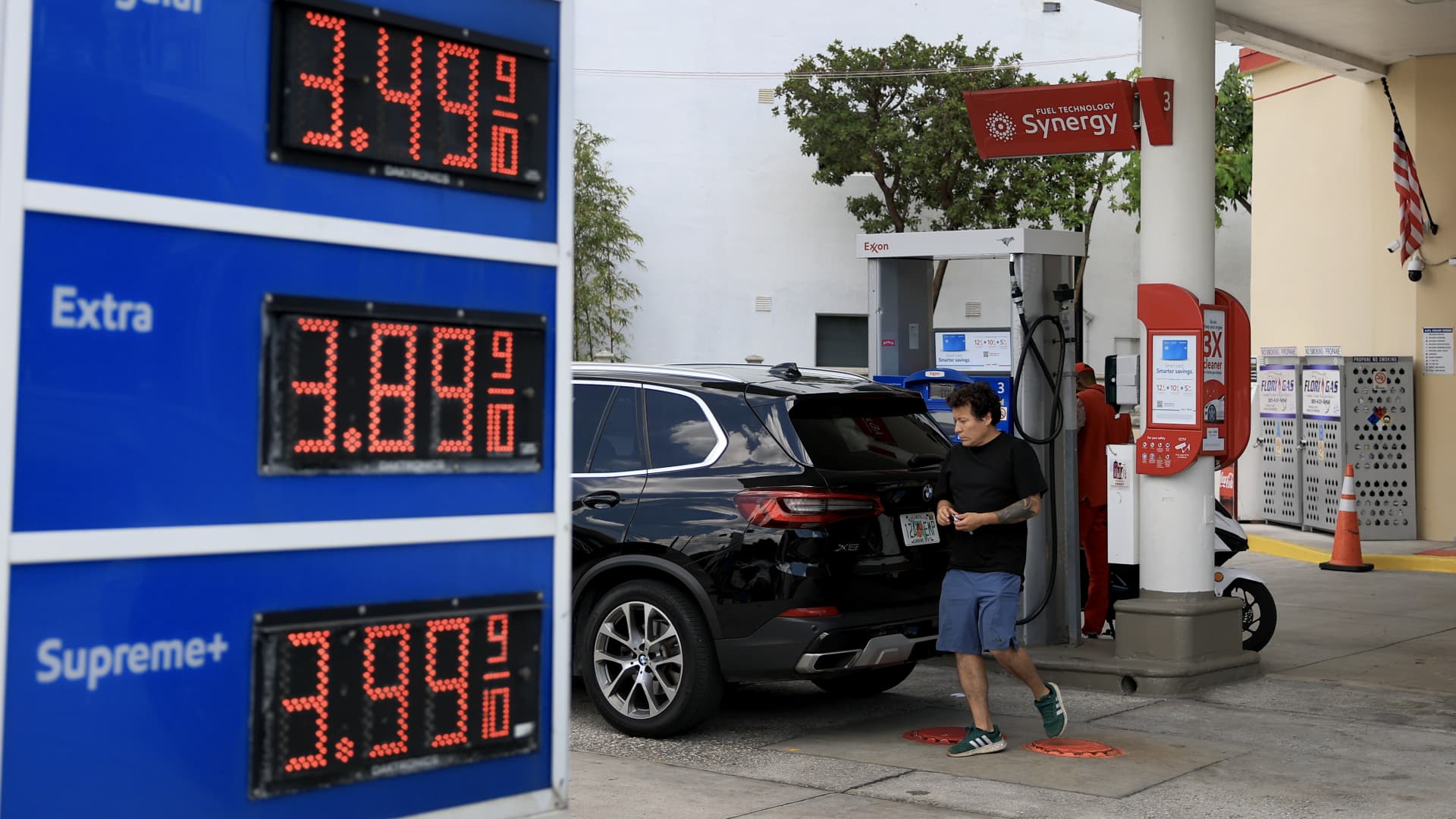 U.S. inflation rises 0.1% in May from prior month, less than expected