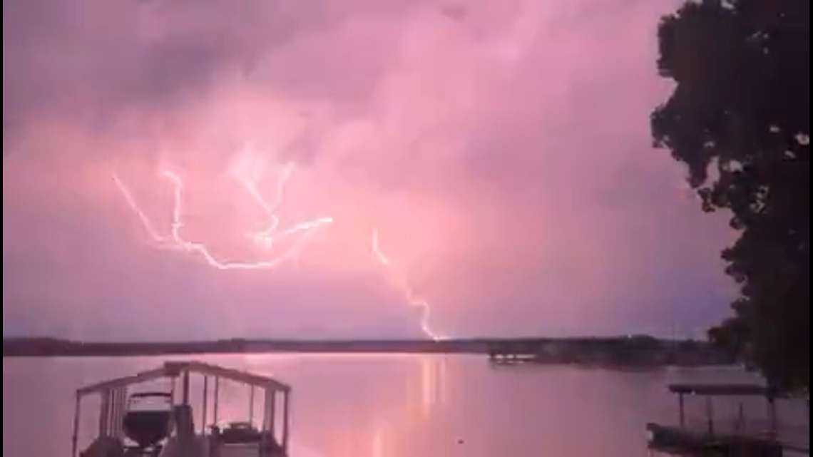 Storms bring strong winds, lightning and heavy rain to North Texas