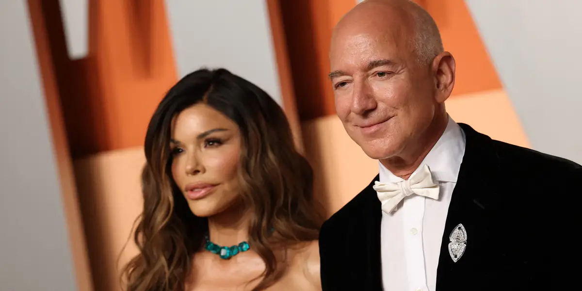 Jeff Bezos and Lauren Sánchez are one of the richest married couples. Here's how the ultrawealthy do prenups.