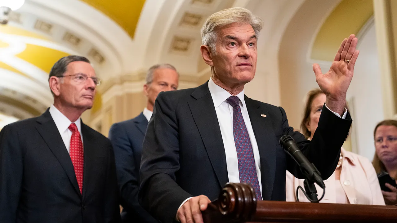 Dr. Oz welcomes move by states to reduce migrant health coverage