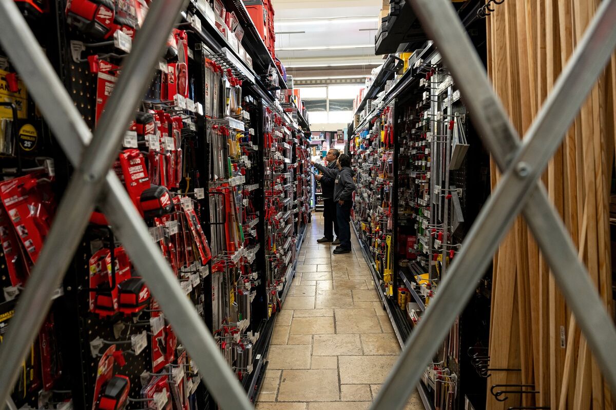 US Small-Business Sentiment Increases for First Time This Year