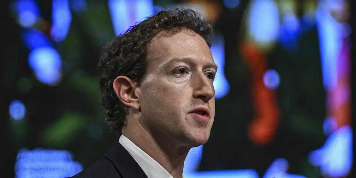 Meta's finance chief says Mark Zuckerberg is 'world-class' at giving feedback