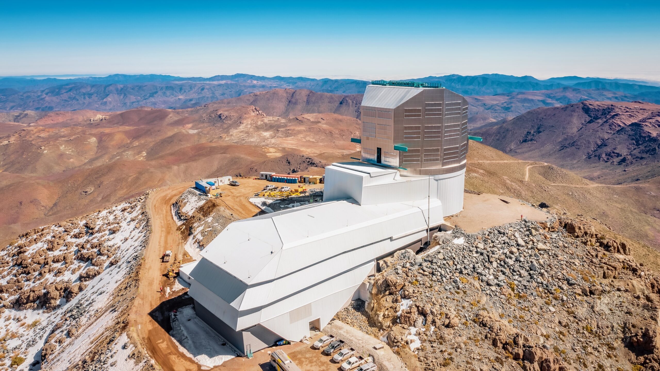 Satellite streaks: Can the huge new Vera Rubin Observatory function in the megaconstellation age?