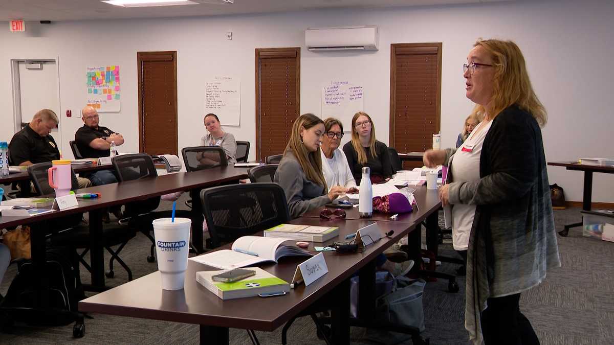Iowa Youth Mental Health First Aid Training teaches adults signs of struggles in kids, teens