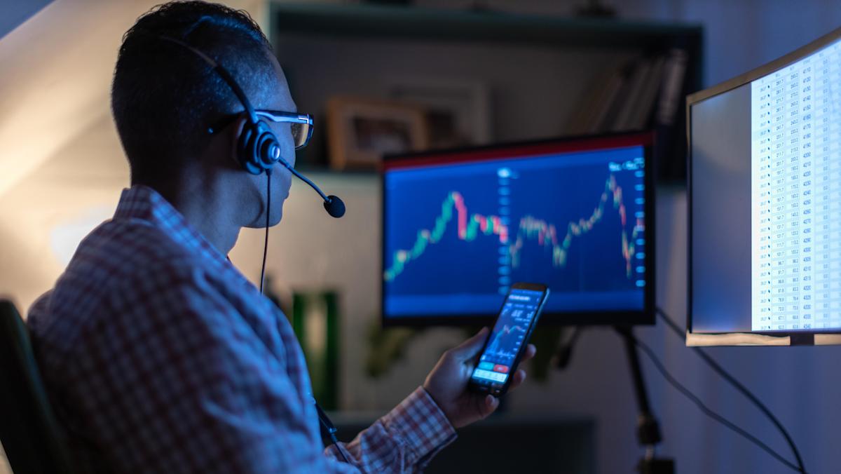 3 market movers: small-cap breakout, US debt auctions, crypto