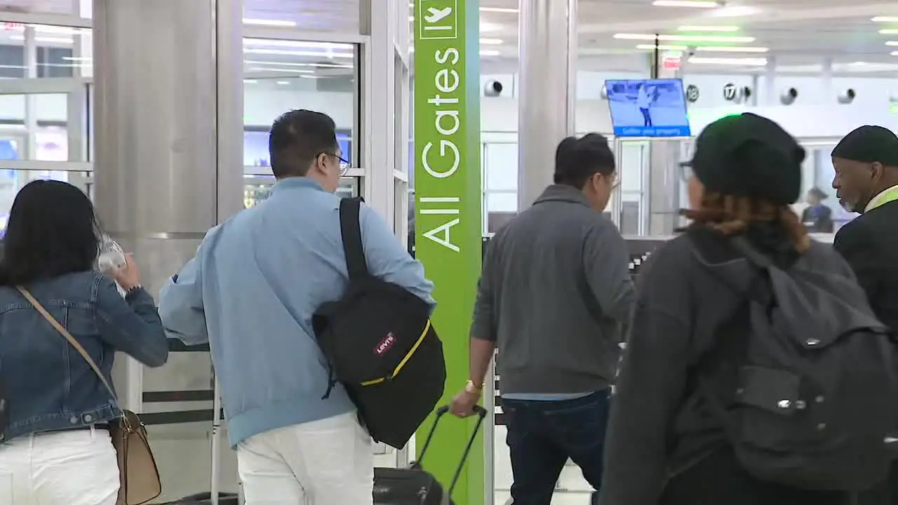 Busy Fourth of July travel period takes of at Atlanta airport