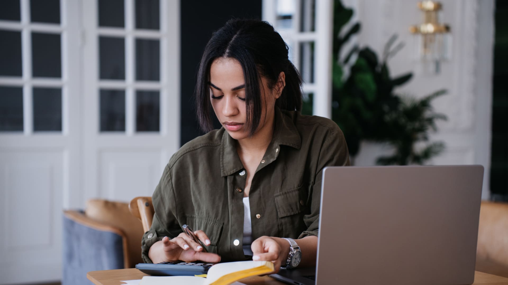 Trying to eliminate money stress 'isn't realistic,' financial therapist says—do this instead
