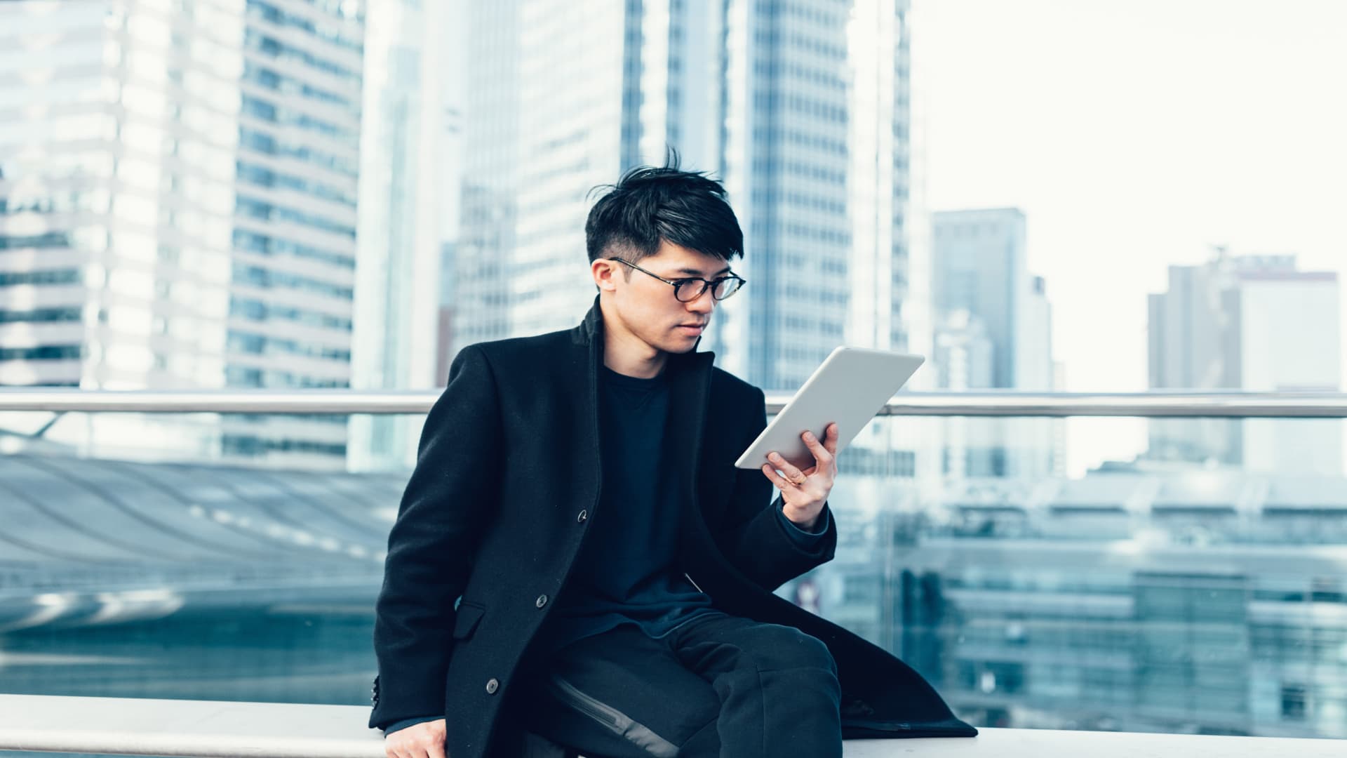 I studied 400 highly successful leaders—5 skills you need to sharpen in the age of AI: Stanford business lecturer