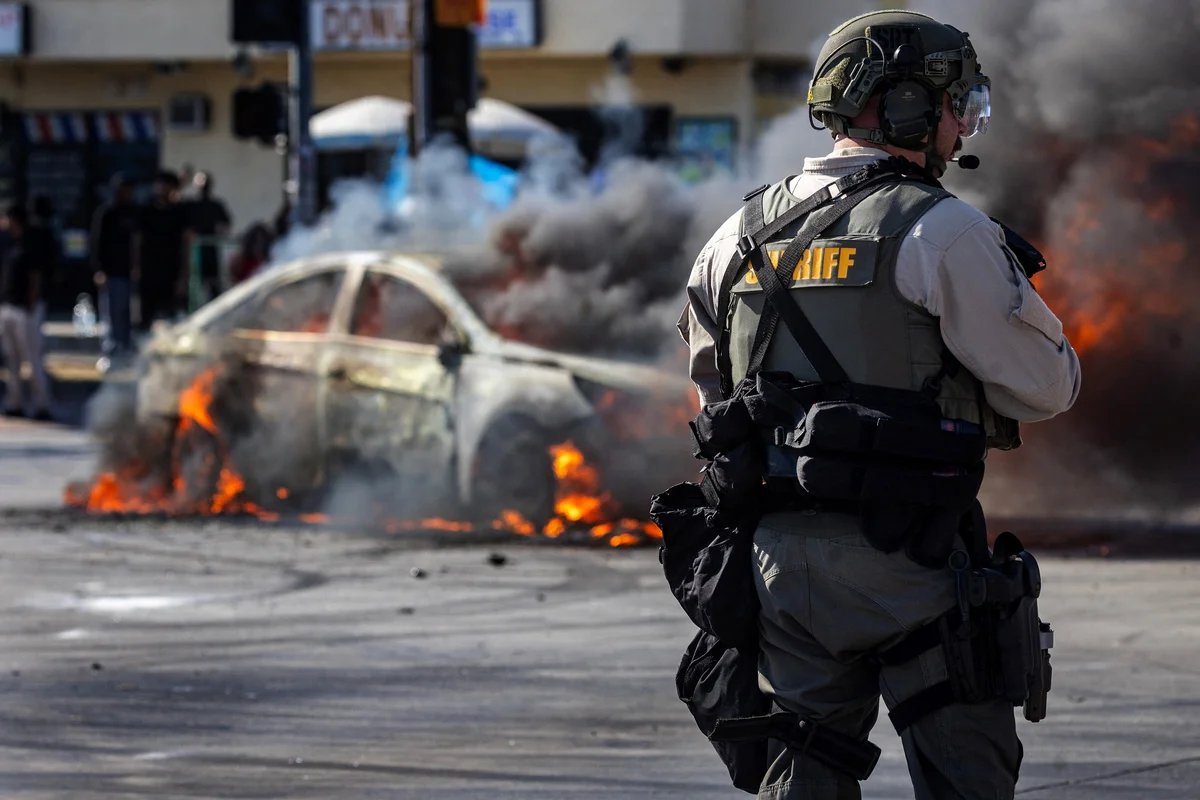 Trump says anti-ICE protestors will be arrested by the National Guard