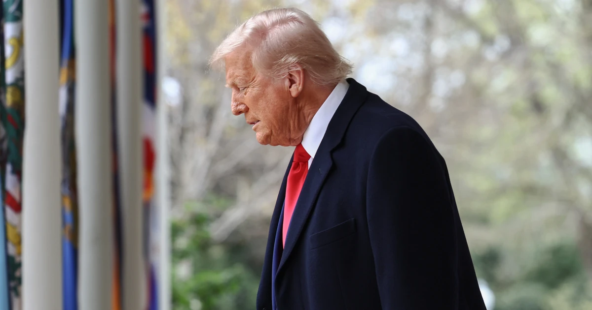 Supreme Court curbs injunctions that blocked Trump's birthright citizenship plan
