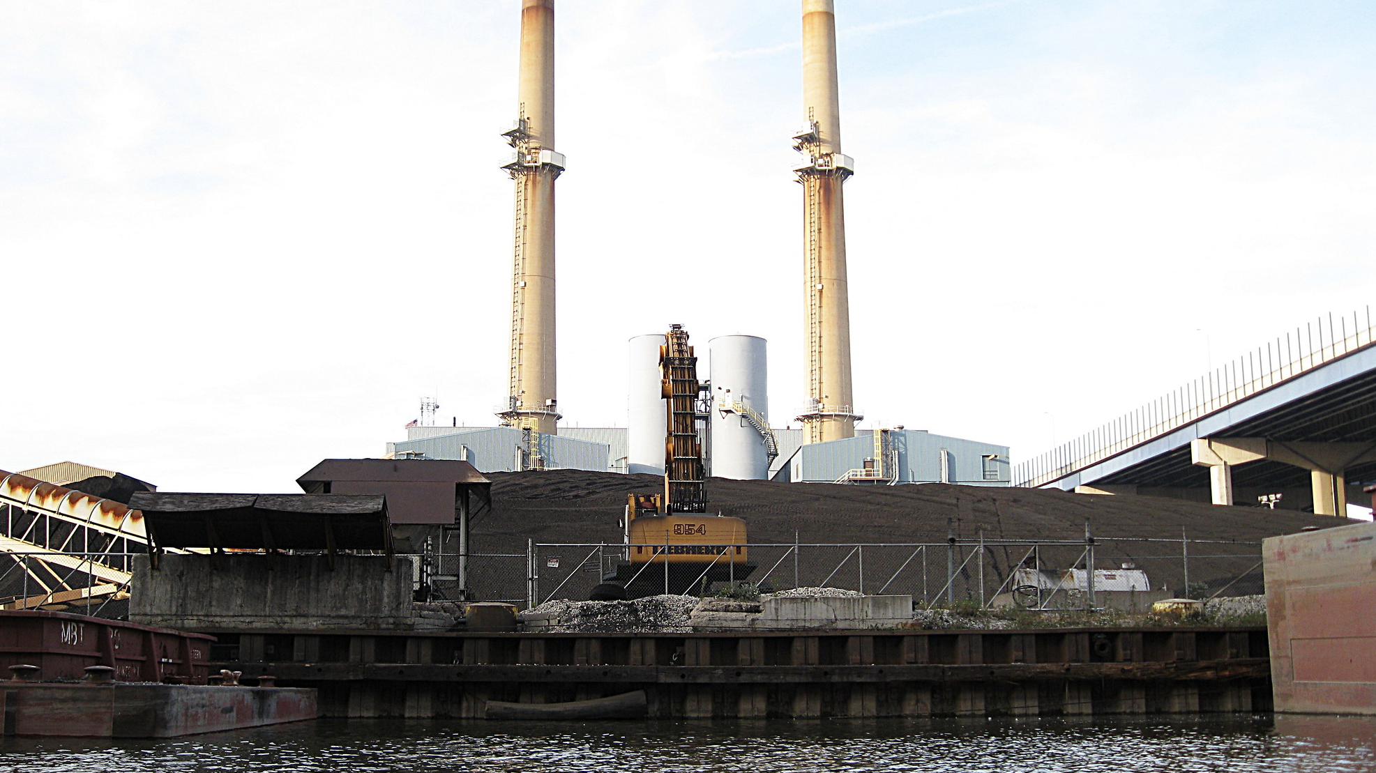 Proposed gas plants in Wisconsin pose health risks, report finds » Yale Climate Connections