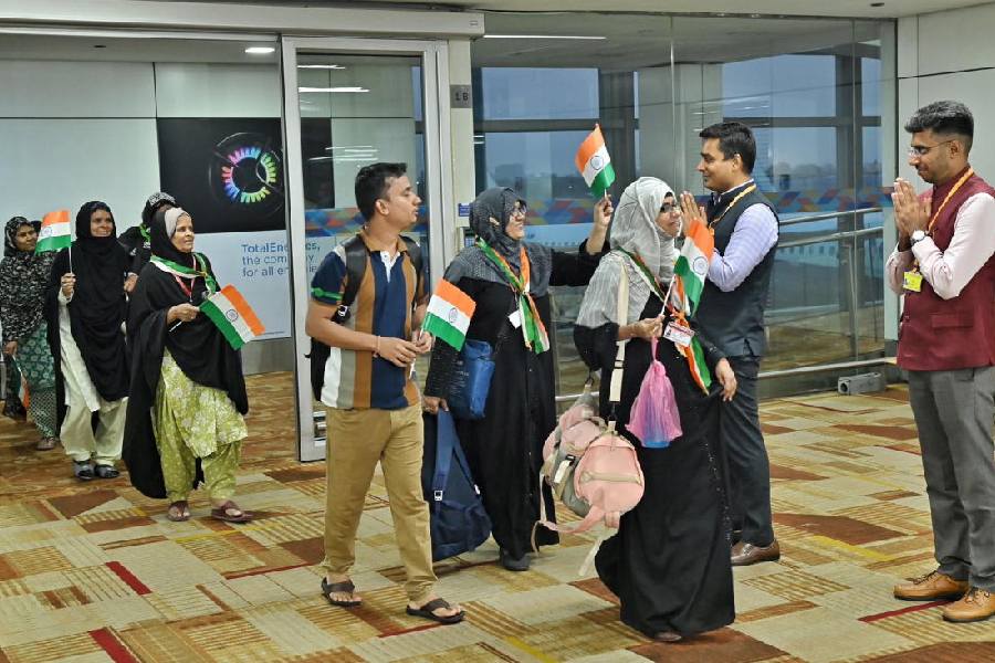 India evacuates fresh batch of 290 Indians, 1 Sri Lankan from conflict-hit Iran