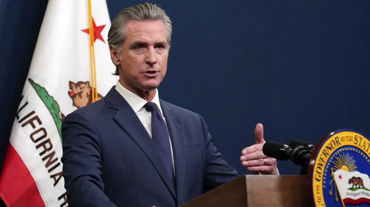 Gavin Newsom suing Fox News