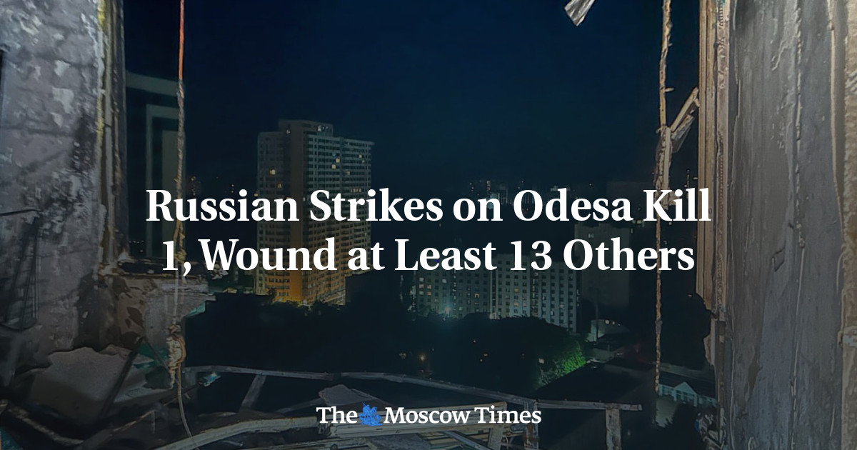 Russian Strikes on Odesa Kill 1, Wound at Least 13 Others