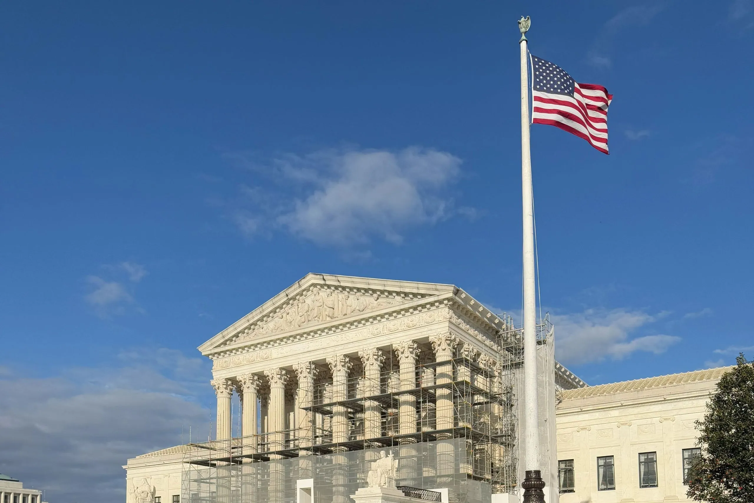 Supreme Court pauses district court order preventing immigrants from being deported to third-party countries