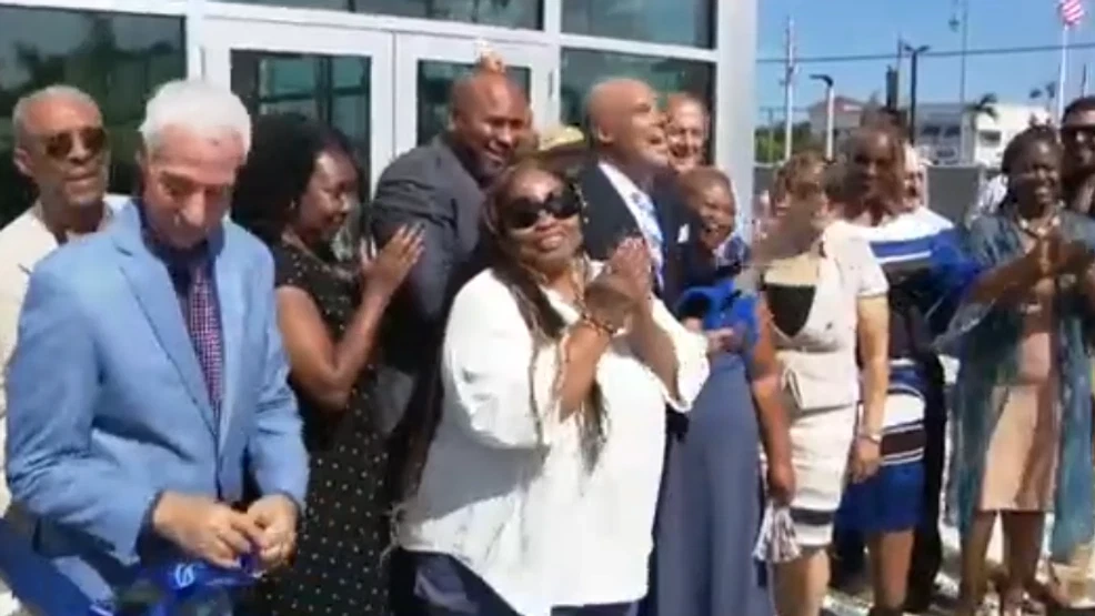 Riviera Beach unveils new health center