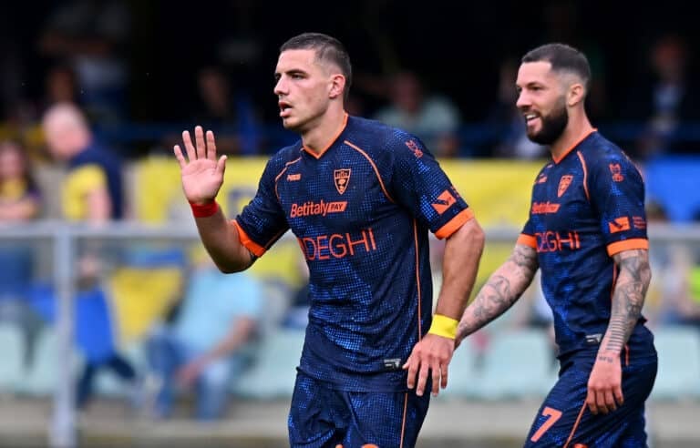 Krstovic tempted by Roma and Sporting