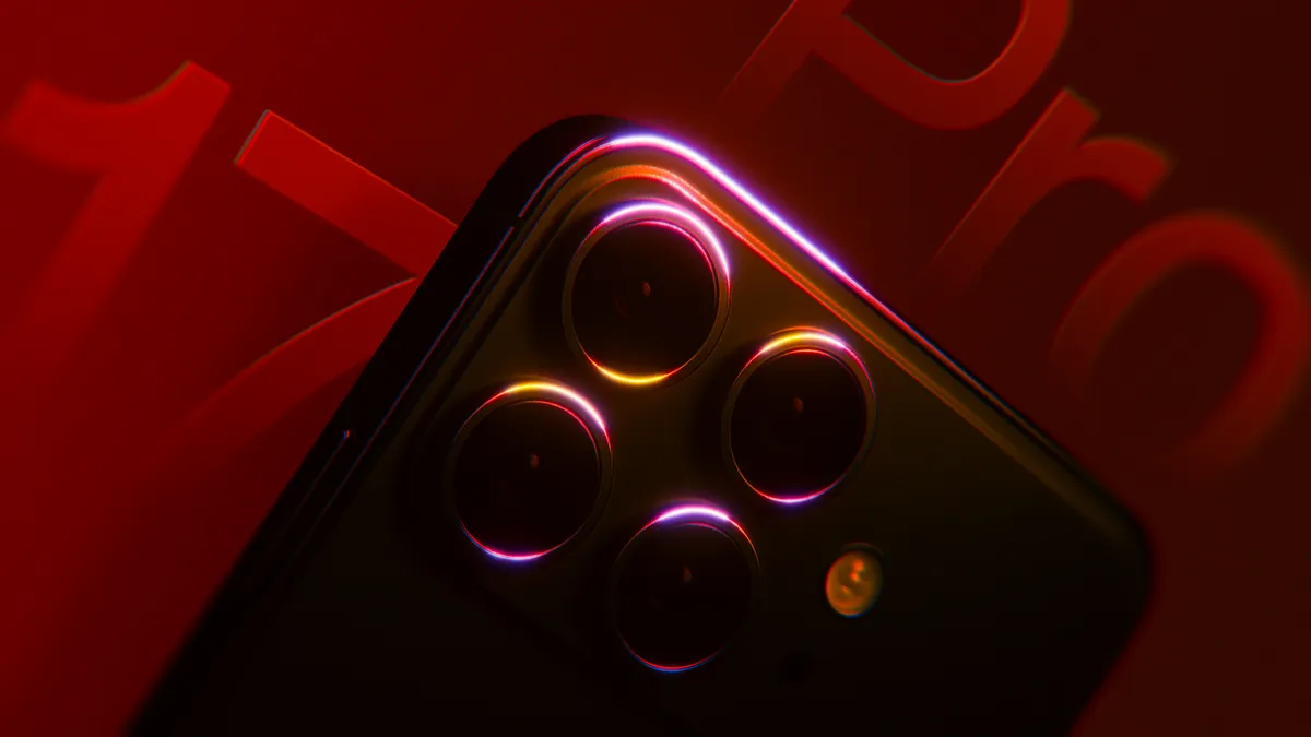 Want to Buy a New iPhone? You Should Probably Wait, and Here's Why