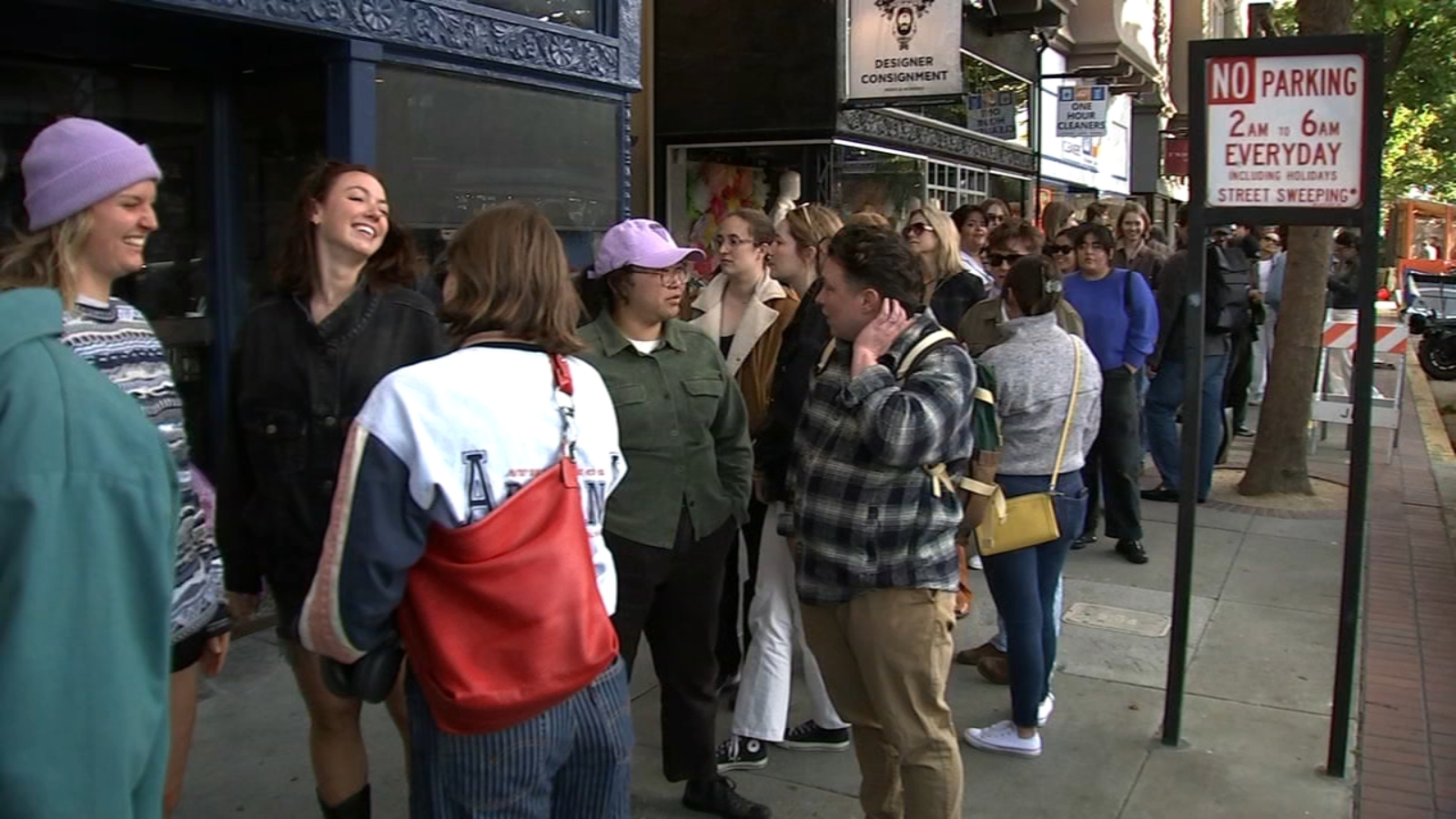 Fans pack SF's new women's sports-focused bar Rikki's as Valkyries beat Fever and Caitlin Clark