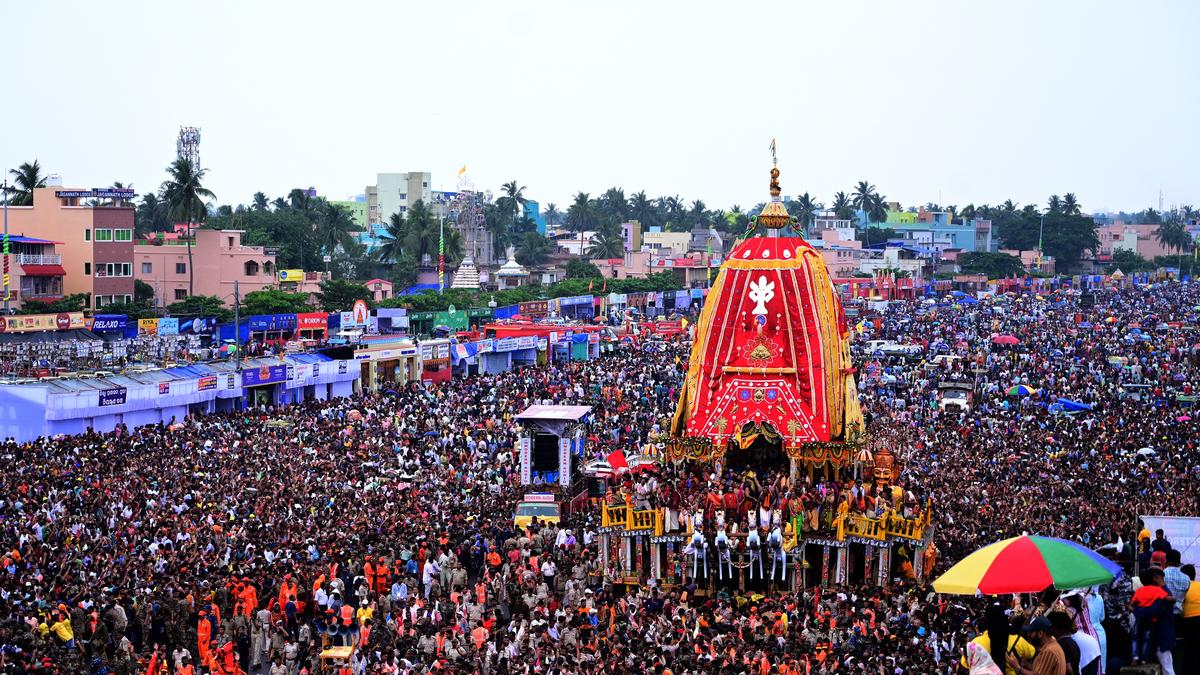 Three persons die, several others injured in stamped around chariots in Puri