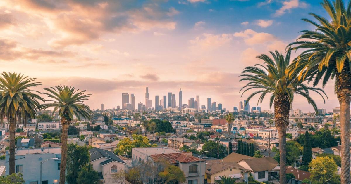Could The U.S. Be Facing Its Busiest Decade of Travel? Experts Share Their Tips For Dealing With Crowds While Traveling