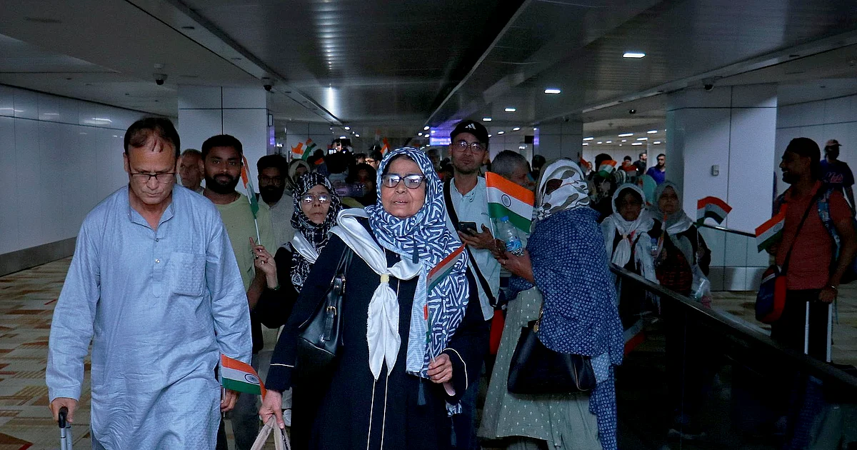 20 Lucknowites return to India from Iran; 200 more still stranded in war-hit nation
