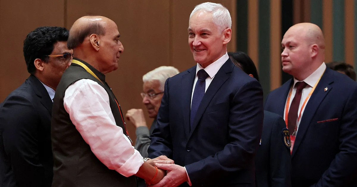 Defence Ties: India, Russia Discuss S-400 Missiles and Su-30 Jet Upgrades at SCO Meet