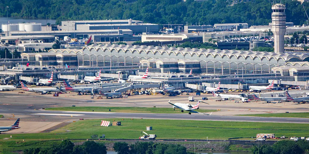 Fourth of July travel tracker: Live maps, airport status, flight delays, forecast and more