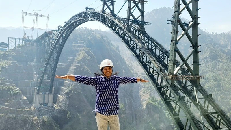 IISc professor salutes unsung heroes as support pours in for Chenab Bridge success