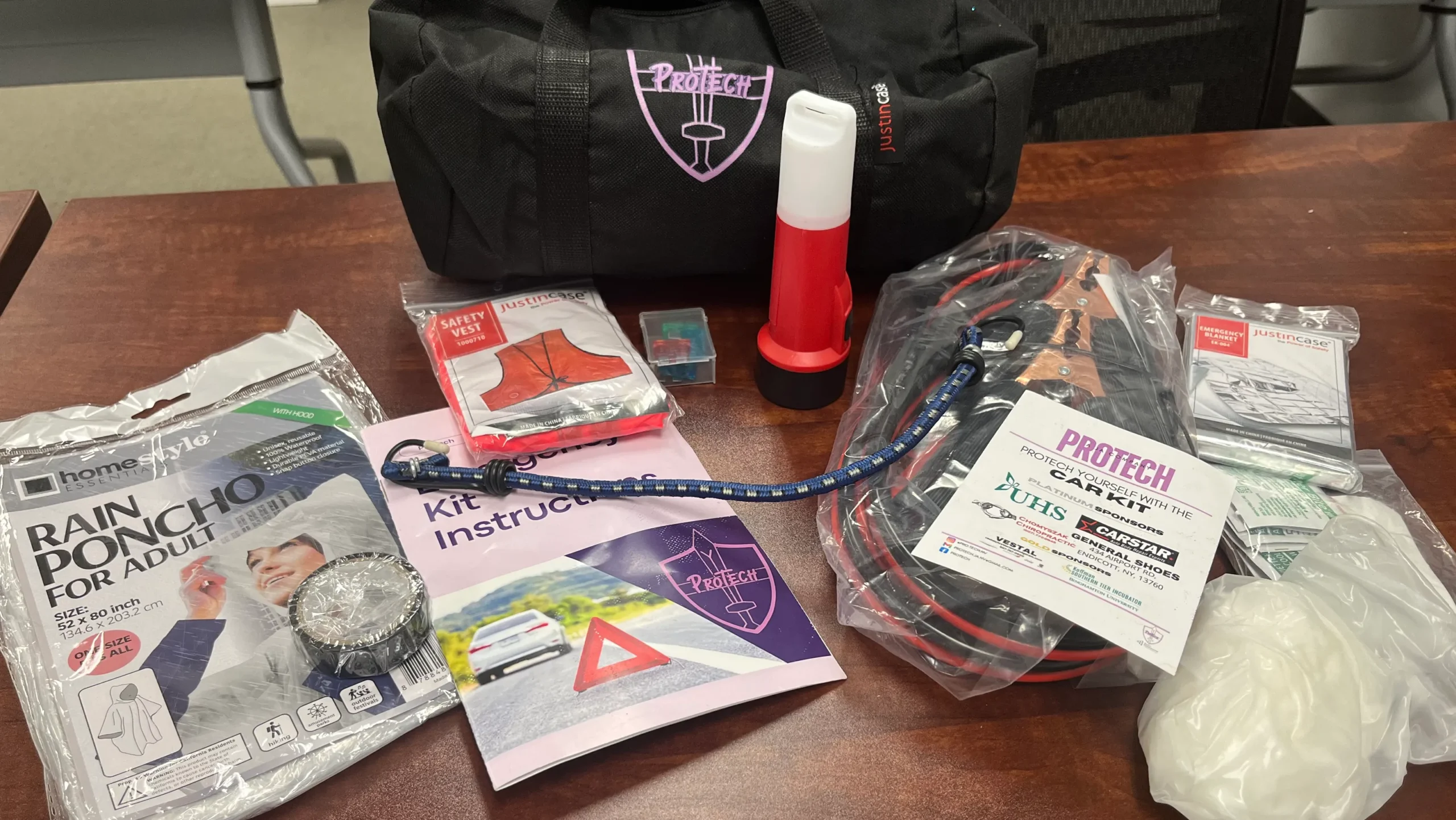 Binghamton students present on-the-road emergency kit company at national business contest