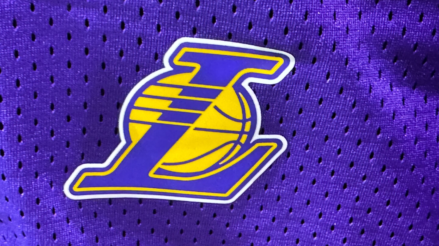 Majority stake in Lakers will be sold at $10 billion valuation