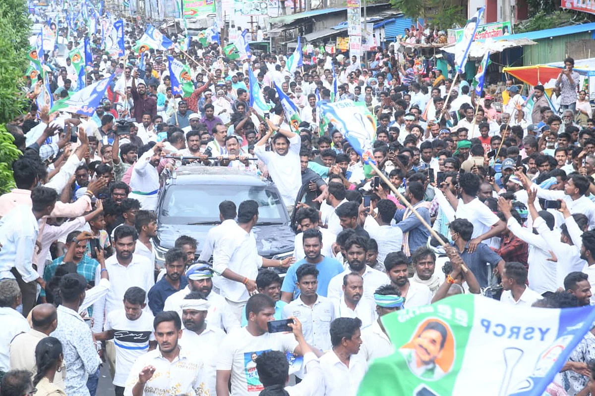 Guntur police widen probe into man’s death during Jagan’s convoy movement