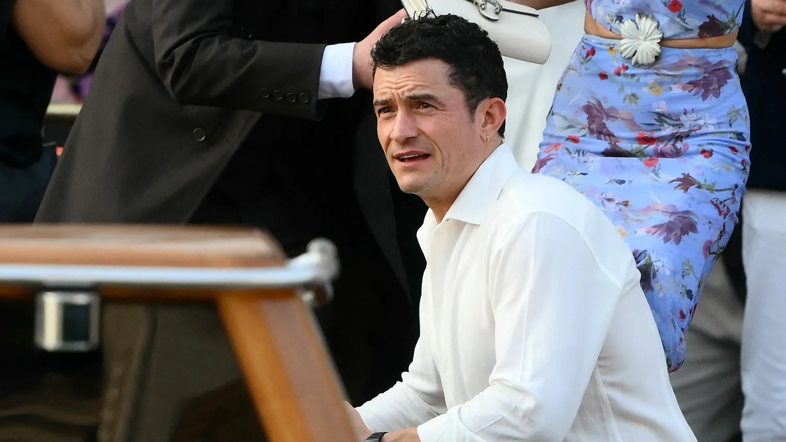 Orlando Bloom arrives solo for Jeff Bezos and Lauren Sánchez's wedding